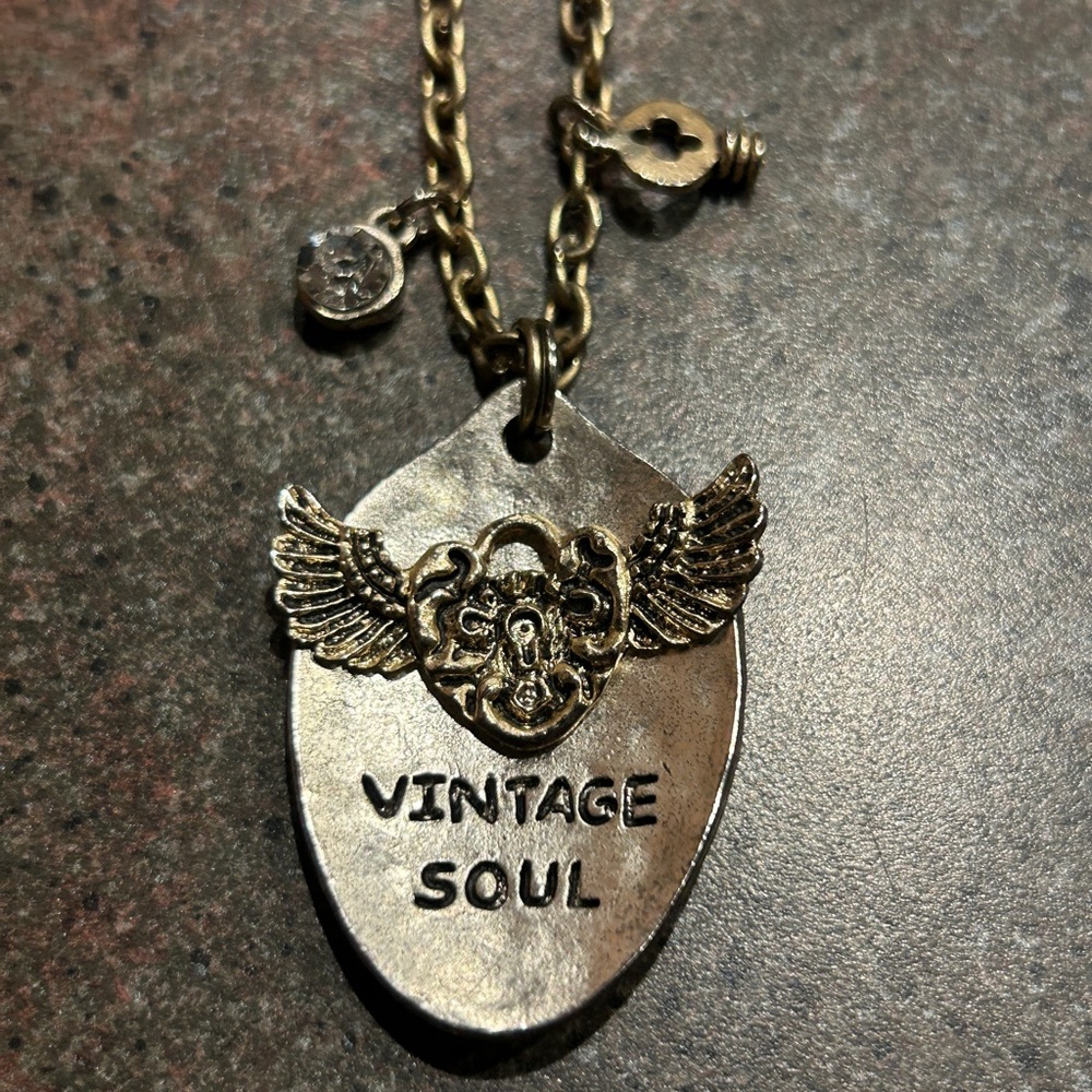 Necklace - Picture 2 of 3